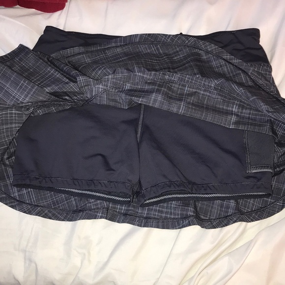 Lululemon Run: Full Tilt Skirt - Picture 4 of 11